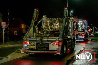 Sfeervolle truckers lichtjesparade toerde zaterdagavond door de gemeente Oldebroek. - © NWVFoto.nl