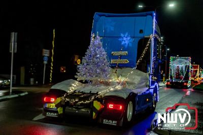 Sfeervolle truckers lichtjesparade toerde zaterdagavond door de gemeente Oldebroek. - © NWVFoto.nl