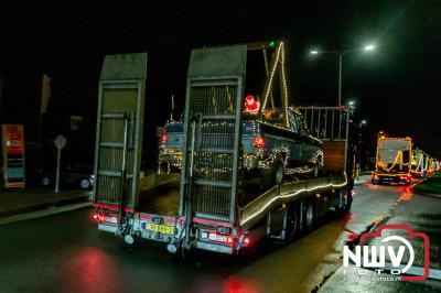 Sfeervolle truckers lichtjesparade toerde zaterdagavond door de gemeente Oldebroek. - © NWVFoto.nl