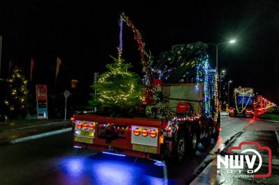 Sfeervolle truckers lichtjesparade toerde zaterdagavond door de gemeente Oldebroek. - © NWVFoto.nl