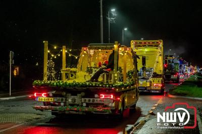 Sfeervolle truckers lichtjesparade toerde zaterdagavond door de gemeente Oldebroek. - © NWVFoto.nl