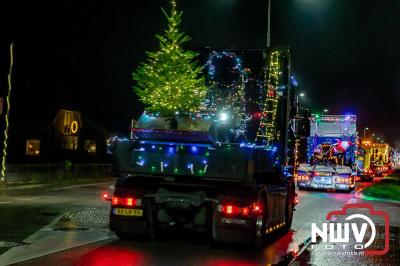 Sfeervolle truckers lichtjesparade toerde zaterdagavond door de gemeente Oldebroek. - © NWVFoto.nl