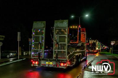 Sfeervolle truckers lichtjesparade toerde zaterdagavond door de gemeente Oldebroek. - © NWVFoto.nl