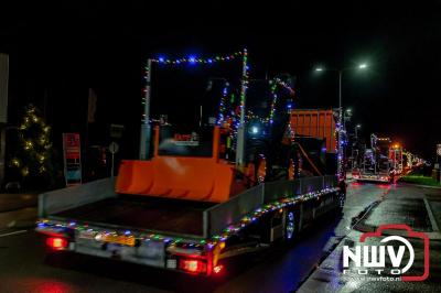 Sfeervolle truckers lichtjesparade toerde zaterdagavond door de gemeente Oldebroek. - © NWVFoto.nl