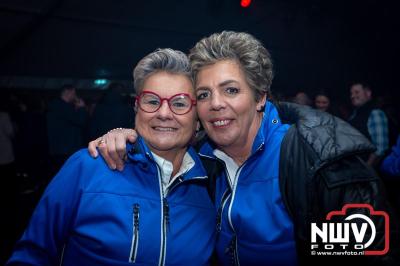  Het Karbietfeest XXL 2024 in Elburg was een groot feest met optredens van Wimmie Bouma, Duo Remix, Poar Neem’n, Ancora, Boerin Anna en DJ Jaapie.  - © NWVFoto.nl