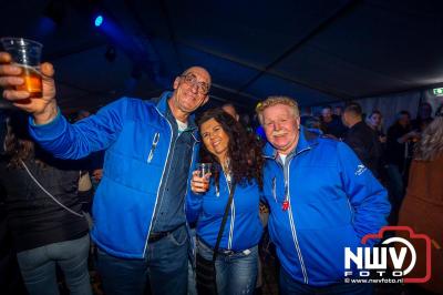  Het Karbietfeest XXL 2024 in Elburg was een groot feest met optredens van Wimmie Bouma, Duo Remix, Poar Neem’n, Ancora, Boerin Anna en DJ Jaapie.  - © NWVFoto.nl