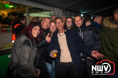  Het Karbietfeest XXL 2024 in Elburg was een groot feest met optredens van Wimmie Bouma, Duo Remix, Poar Neem’n, Ancora, Boerin Anna en DJ Jaapie.  - © NWVFoto.nl