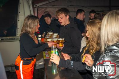  Het Karbietfeest XXL 2024 in Elburg was een groot feest met optredens van Wimmie Bouma, Duo Remix, Poar Neem’n, Ancora, Boerin Anna en DJ Jaapie.  - © NWVFoto.nl