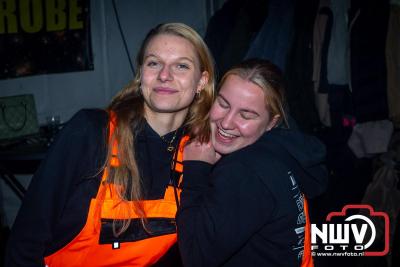  Het Karbietfeest XXL 2024 in Elburg was een groot feest met optredens van Wimmie Bouma, Duo Remix, Poar Neem’n, Ancora, Boerin Anna en DJ Jaapie.  - © NWVFoto.nl