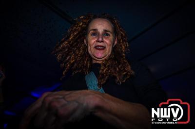  Het Karbietfeest XXL 2024 in Elburg was een groot feest met optredens van Wimmie Bouma, Duo Remix, Poar Neem’n, Ancora, Boerin Anna en DJ Jaapie.  - © NWVFoto.nl