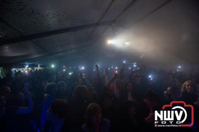  Het Karbietfeest XXL 2024 in Elburg was een groot feest met optredens van Wimmie Bouma, Duo Remix, Poar Neem’n, Ancora, Boerin Anna en DJ Jaapie.  - © NWVFoto.nl