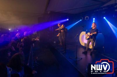  Het Karbietfeest XXL 2024 in Elburg was een groot feest met optredens van Wimmie Bouma, Duo Remix, Poar Neem’n, Ancora, Boerin Anna en DJ Jaapie.  - © NWVFoto.nl