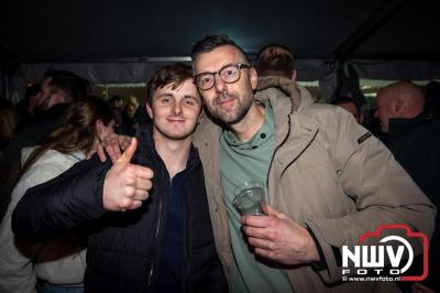  Het Karbietfeest XXL 2024 in Elburg was een groot feest met optredens van Wimmie Bouma, Duo Remix, Poar Neem’n, Ancora, Boerin Anna en DJ Jaapie.  - © NWVFoto.nl