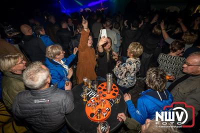  Het Karbietfeest XXL 2024 in Elburg was een groot feest met optredens van Wimmie Bouma, Duo Remix, Poar Neem’n, Ancora, Boerin Anna en DJ Jaapie.  - © NWVFoto.nl