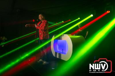  Het Karbietfeest XXL 2024 in Elburg was een groot feest met optredens van Wimmie Bouma, Duo Remix, Poar Neem’n, Ancora, Boerin Anna en DJ Jaapie.  - © NWVFoto.nl