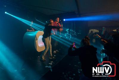  Het Karbietfeest XXL 2024 in Elburg was een groot feest met optredens van Wimmie Bouma, Duo Remix, Poar Neem’n, Ancora, Boerin Anna en DJ Jaapie.  - © NWVFoto.nl