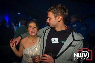  Het Karbietfeest XXL 2024 in Elburg was een groot feest met optredens van Wimmie Bouma, Duo Remix, Poar Neem’n, Ancora, Boerin Anna en DJ Jaapie.  - © NWVFoto.nl