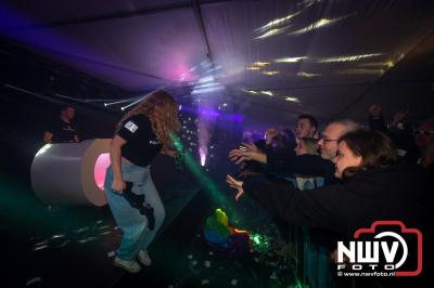  Het Karbietfeest XXL 2024 in Elburg was een groot feest met optredens van Wimmie Bouma, Duo Remix, Poar Neem’n, Ancora, Boerin Anna en DJ Jaapie.  - © NWVFoto.nl