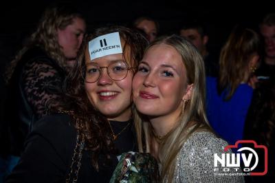  Het Karbietfeest XXL 2024 in Elburg was een groot feest met optredens van Wimmie Bouma, Duo Remix, Poar Neem’n, Ancora, Boerin Anna en DJ Jaapie.  - © NWVFoto.nl