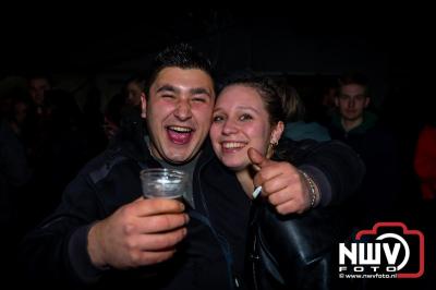  Het Karbietfeest XXL 2024 in Elburg was een groot feest met optredens van Wimmie Bouma, Duo Remix, Poar Neem’n, Ancora, Boerin Anna en DJ Jaapie.  - © NWVFoto.nl