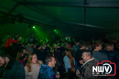  Het Karbietfeest XXL 2024 in Elburg was een groot feest met optredens van Wimmie Bouma, Duo Remix, Poar Neem’n, Ancora, Boerin Anna en DJ Jaapie.  - © NWVFoto.nl