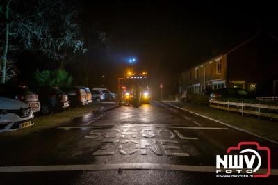 Bovenverdieping woning aan de Munnikenweg op 't Harde uitgebrand, bewoners ontdekten brand terwijl men zat te eten en de stroom uitviel. - © NWVFoto.nl