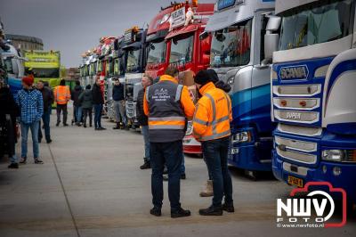 Truckshow Zet ma op de Bult een vrijdagavond en zaterdag vol kracht, geluid en gezelligheid aan de Hondweg bij Jan bakker in Dronten. - © NWVFoto.nl