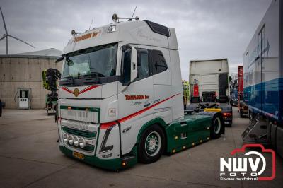 Truckshow Zet ma op de Bult een vrijdagavond en zaterdag vol kracht, geluid en gezelligheid aan de Hondweg bij Jan bakker in Dronten. - © NWVFoto.nl