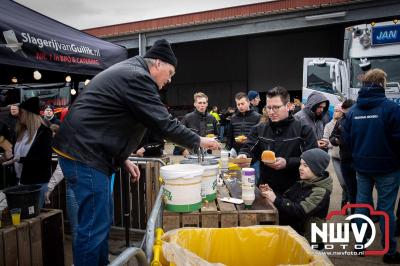 Truckshow Zet ma op de Bult een vrijdagavond en zaterdag vol kracht, geluid en gezelligheid aan de Hondweg bij Jan bakker in Dronten. - © NWVFoto.nl