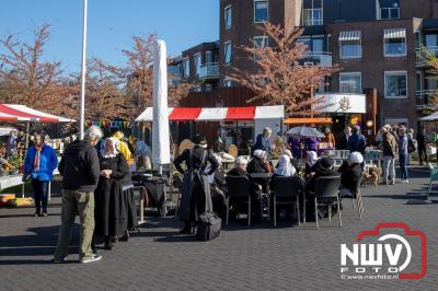 Gezellige voorjaarsmarkt bij het Nieuwe Feithenhof in Elburg - © NWVFoto.nl