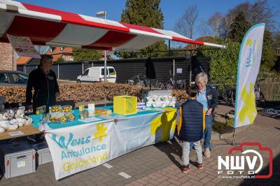 Gezellige voorjaarsmarkt bij het Nieuwe Feithenhof in Elburg - © NWVFoto.nl