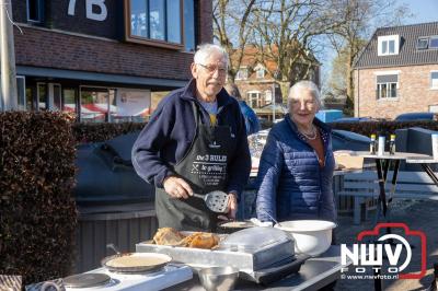 Gezellige voorjaarsmarkt bij het Nieuwe Feithenhof in Elburg - © NWVFoto.nl