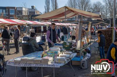 Gezellige voorjaarsmarkt bij het Nieuwe Feithenhof in Elburg - © NWVFoto.nl