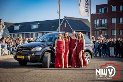 Rijen Dik voor de Glamour: Nuborgh College Oostenlicht laat Elburg stralen tijdens Gala-avond 2025 - © NWVFoto.nl