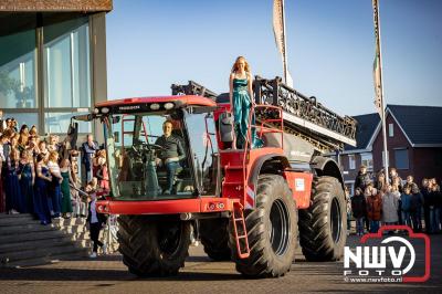 Rijen Dik voor de Glamour: Nuborgh College Oostenlicht laat Elburg stralen tijdens Gala-avond 2025 - © NWVFoto.nl