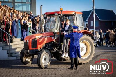 Rijen Dik voor de Glamour: Nuborgh College Oostenlicht laat Elburg stralen tijdens Gala-avond 2025 - © NWVFoto.nl