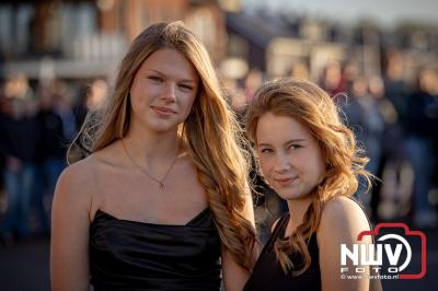 Rijen Dik voor de Glamour: Nuborgh College Oostenlicht laat Elburg stralen tijdens Gala-avond 2025 - © NWVFoto.nl