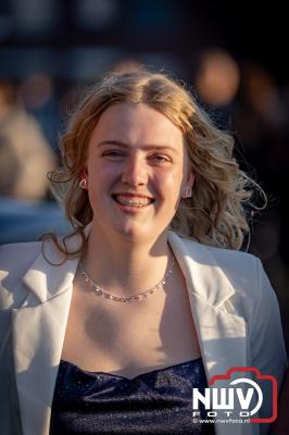 Rijen Dik voor de Glamour: Nuborgh College Oostenlicht laat Elburg stralen tijdens Gala-avond 2025 - © NWVFoto.nl