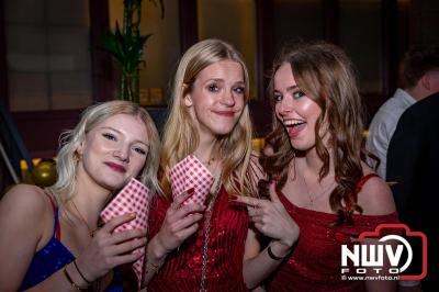Rijen Dik voor de Glamour: Nuborgh College Oostenlicht laat Elburg stralen tijdens Gala-avond 2025 - © NWVFoto.nl