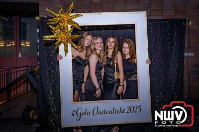 Rijen Dik voor de Glamour: Nuborgh College Oostenlicht laat Elburg stralen tijdens Gala-avond 2025 - © NWVFoto.nl