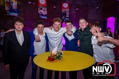 Rijen Dik voor de Glamour: Nuborgh College Oostenlicht laat Elburg stralen tijdens Gala-avond 2025 - © NWVFoto.nl