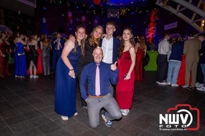 Rijen Dik voor de Glamour: Nuborgh College Oostenlicht laat Elburg stralen tijdens Gala-avond 2025 - © NWVFoto.nl