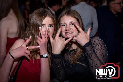 Rijen Dik voor de Glamour: Nuborgh College Oostenlicht laat Elburg stralen tijdens Gala-avond 2025 - © NWVFoto.nl