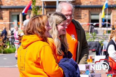 Koningsdag gezelligheid in de gemeente Oldebroek. - © NWVFoto.nl