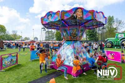 Koningsdag gezelligheid in de gemeente Oldebroek. - © NWVFoto.nl