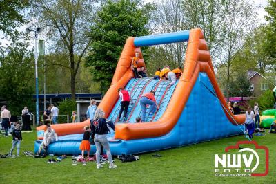 Koningsdag gezelligheid in de gemeente Oldebroek. - © NWVFoto.nl