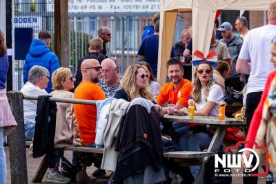 Koningsdag gezelligheid in de gemeente Oldebroek. - © NWVFoto.nl