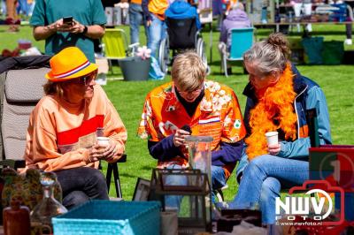 Koningsdag gezelligheid in de gemeente Oldebroek. - © NWVFoto.nl