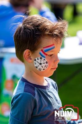 Koningsdag gezelligheid in de gemeente Oldebroek. - © NWVFoto.nl