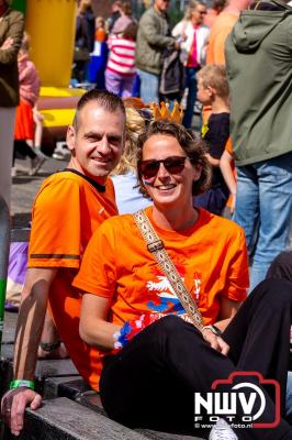 Koningsdag gezelligheid in de gemeente Oldebroek. - © NWVFoto.nl